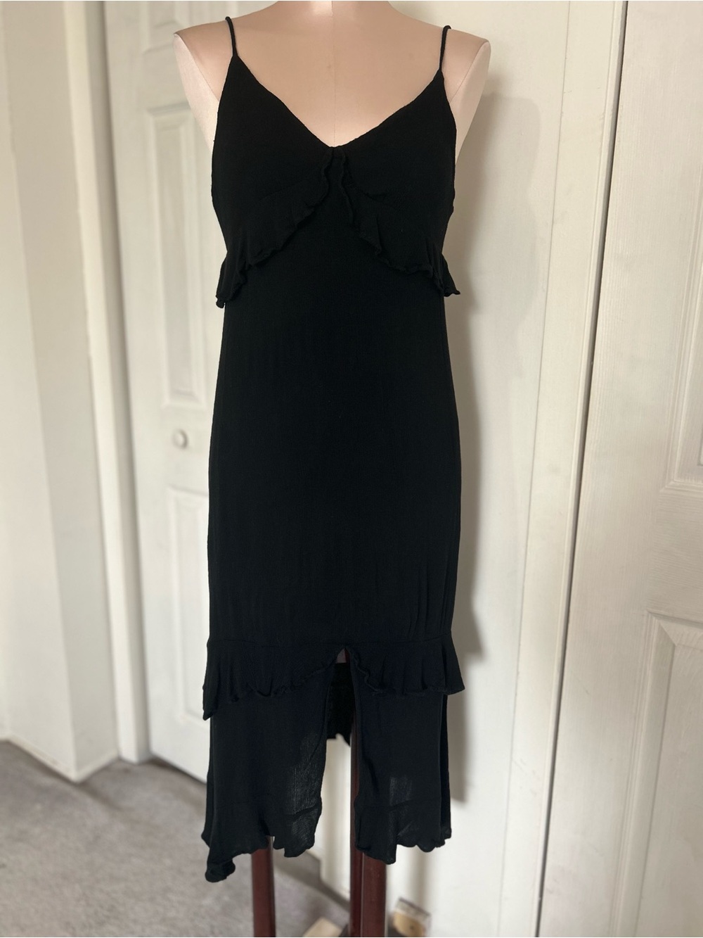 Lulu's Black Ruffle-Trim Slip Midi Dress with Spaghetti Straps front slit size M